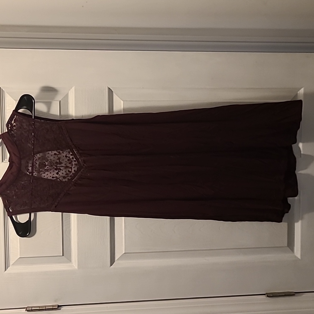 American Eagle Outfitters Maroon Lace Top